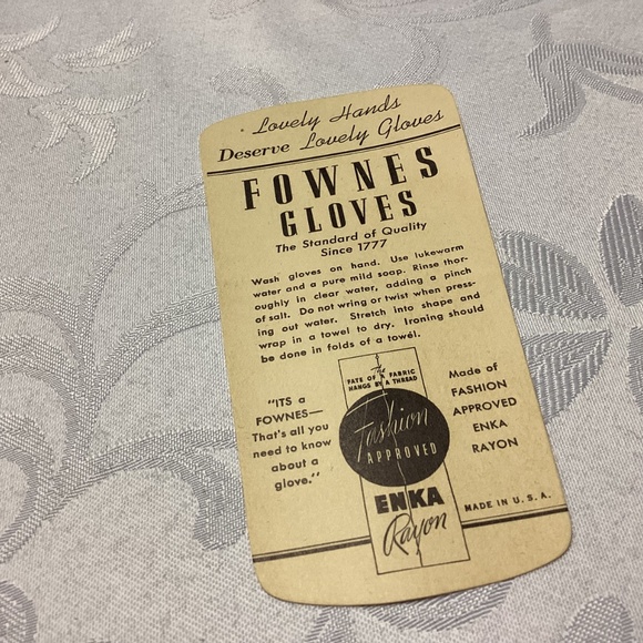 FOWNES VINTAGE GLOVES NAVY / RED CROCHETED. NEW OLD STOCK sz 7 - Picture 9 of 13